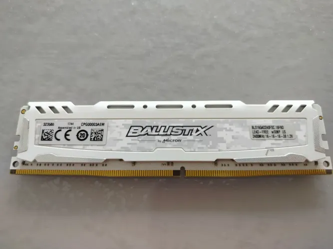 Memória RAM Crucial Ballistix White 16GB DDR4 2400MHz (Perfeito Estado)