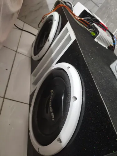 VENDO OU TROCO SOM EM JBL PARTYBOX OU XBOOM XL9T