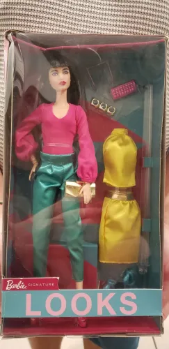 BARBIE SIGNATURE LOOKS 19 COM FASHION