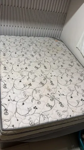 Cama baú acompanha colchão