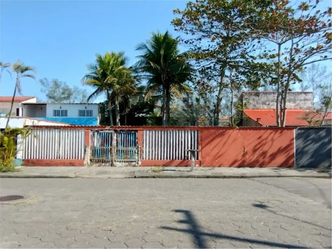 Terreno próximo à praia no bairro Santa Julia