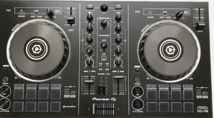 Controladora DDJRB em ótimo estado - Acompanha BAG PRO DJ e Fone de Ouvido Pionner HDJ1000