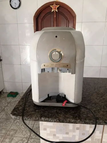 Bebedouro de mesa