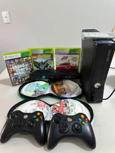 Xbox 360 Completo + Kinect +30 jogos