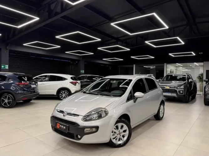 Fiat Punto Attractive 1.4 Fire Flex 8V 5P 2014