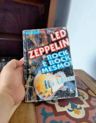 revista led Zeppelin colecionável rock é rock mesmo livro vinil coleção raro banda musica