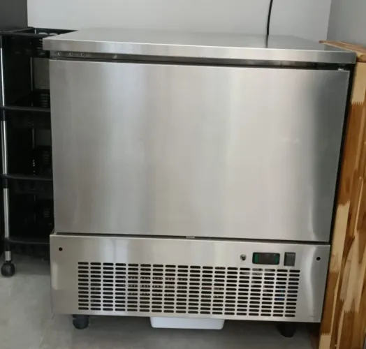 Ultra Congelador Ingecold .