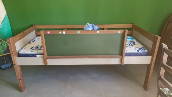 Cama tok stok infantil em perfeito estado