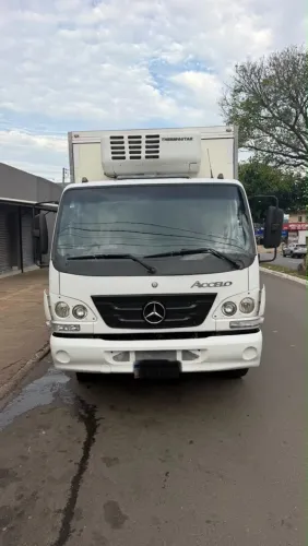 Vendo caminhão accelo