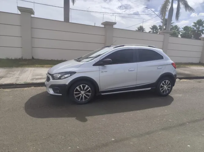 Chevrolet Onix Activ 1.4 8V Flex Aut. 4P 2017