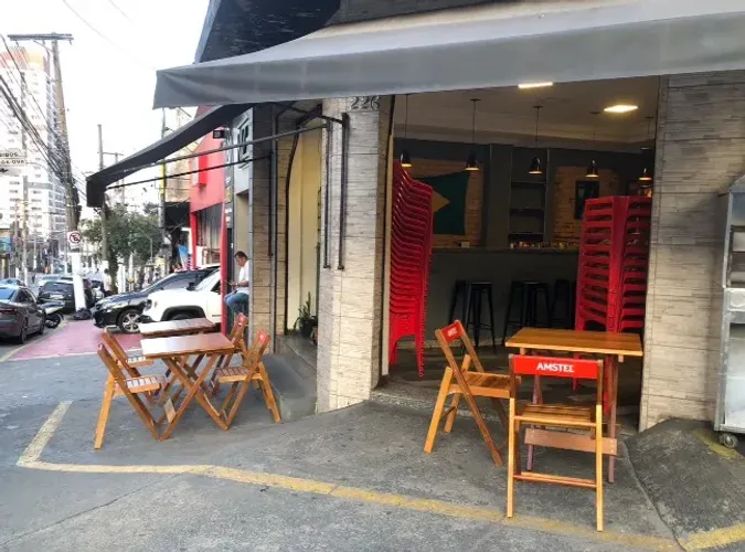 Vendo Bar e Lanchonete ( Frente ao Metrô )
