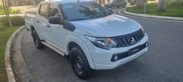 Mitsubishi L200 Triton S HPE Sertoes 2.4 CD Dies. 2024