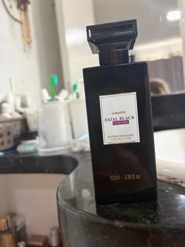 Perfume fatal black