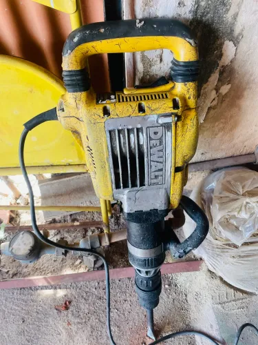 Martelete Dewalt 11k