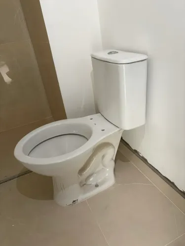 Vaso sanitário com caixa acoplada Deca
