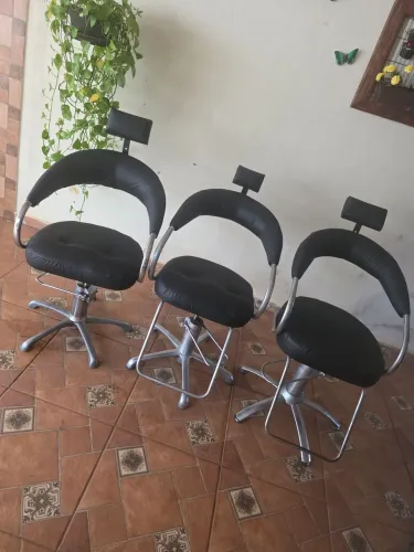 3 CADEIRAS HIDRÁULICA DE SALÃO