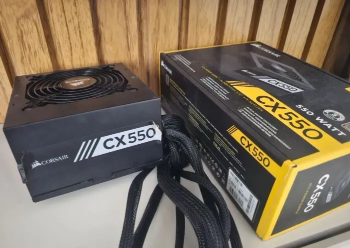 Fonte cx550 corsair