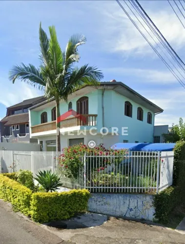 Sobrado em Rua Coronel Rivadávia Pereira de Moraes - Xaxim - Curitiba/PR