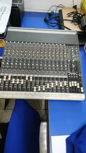 Mesa de som makie cr1604-vlz, 16 canais