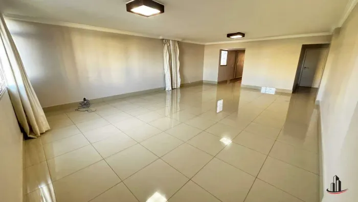Apartamento como 220 metros, 04 quartos sendo 01 suíte no Centro de Uberaba - Edifício Kar