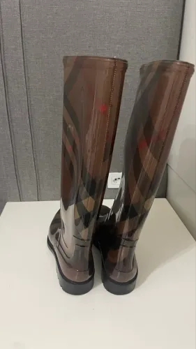 Bota burberry galocha original