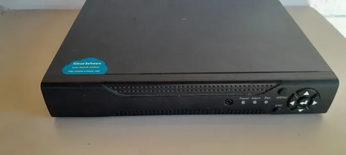 Vende-se 01 Dvr 04 canais