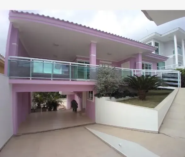 Excelente casa em Bacaxá