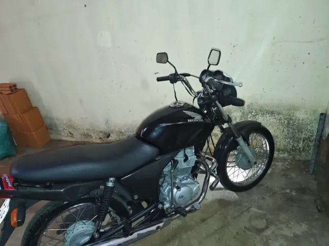 Cg 150 valor 7.400