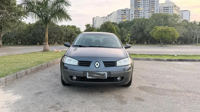 Renault Megane Sedan Dynamique Hi-flex 1.6 16V 2008