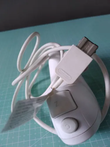 Controle Nunchuk Nintendo Wii / Wii U Branco - Usado
