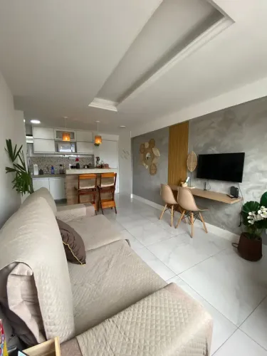 Lindo quarto e sala na Ponta Verde