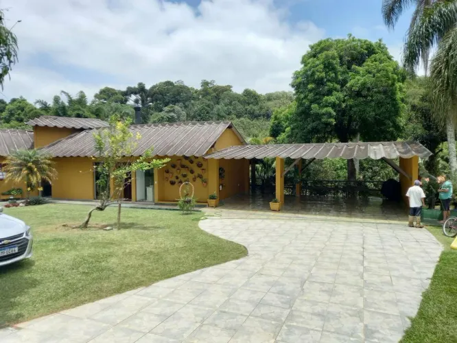 Casa em Rua Grécia - Jardim do Rio Cotia - Cotia/SP