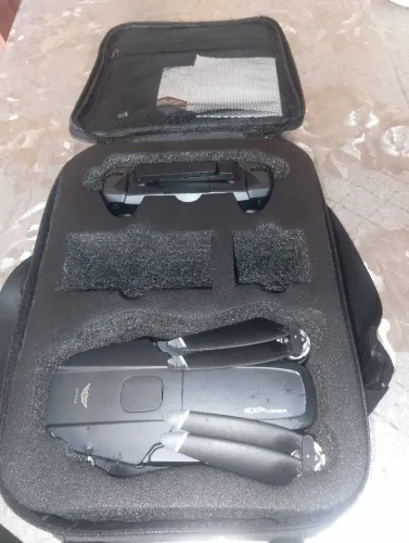 Drone com Gimba GPS retorno automático filma em 2.7K apenas com arranhão nas partes de ci