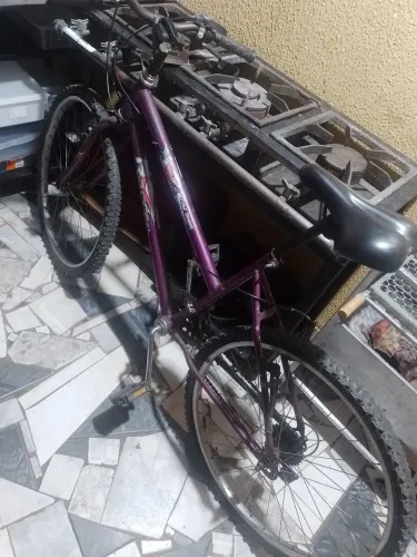 BICICLETA FEMENINA ARO 24 DE USO