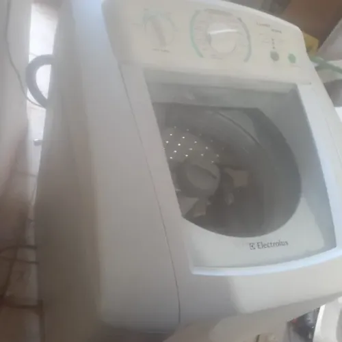 MAQUINA DE LAVAR ROUPA ELECTROLUX DE 9KG TUDO OK