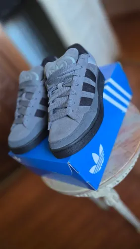 Adidas Campus 00s Cinza e Preto - Tam. 43