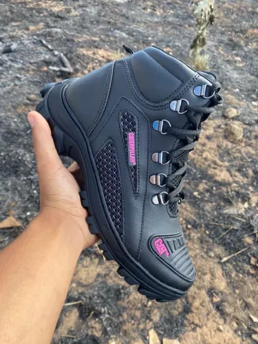 Botas feminina