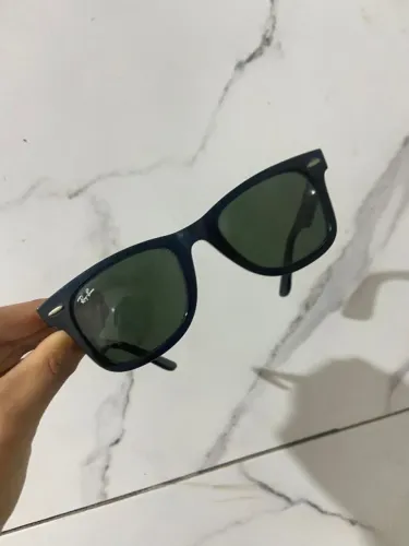 Vende-se óculos Ray Ban