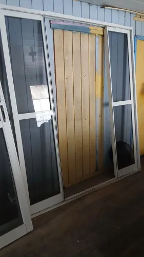 Porta d correr em ótimo estado