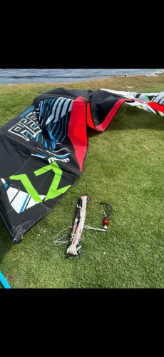 Kite North Rebel 12 + Barra + Trapézio + Prancha