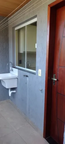 Alugo uma kitnet