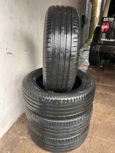 PNEUS PIRELLI SCORPION 215/60 R17 - ÓTIMA OPORTUNIDADE