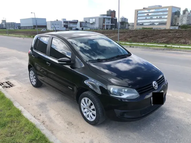 Volkswagen Fox 1.6 MI Total Flex 8V 5P 2013