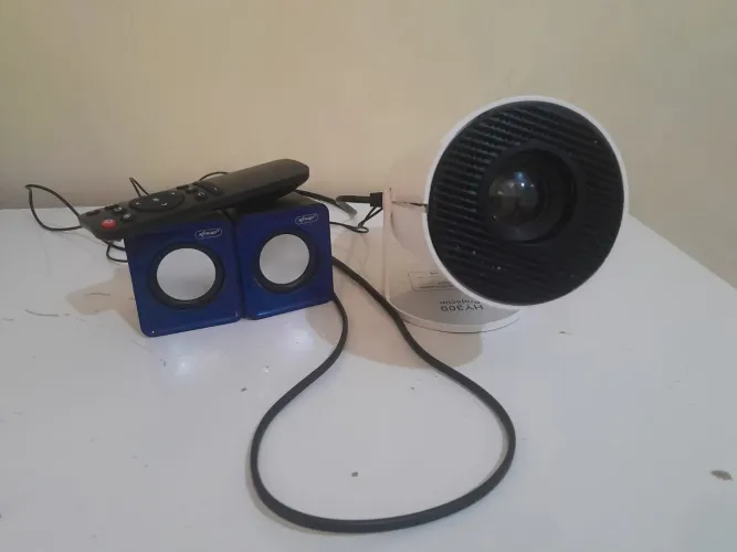 Projetor HY300