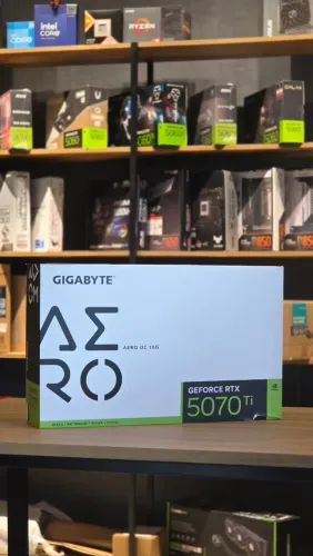 Placa de Vídeo Gigabyte GeForce RTX 5070 Ti AERO OC 16GB