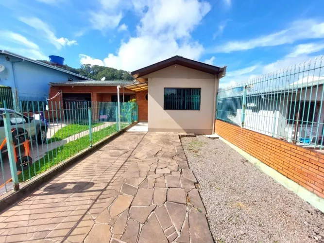 CAXIAS DO SUL - Casa Padrão - DE ZORZI