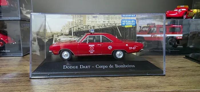 Coleção Veículos de Serviço do Brasil - DODGE DART DO CORPO DE BOMBEIROS DE SP