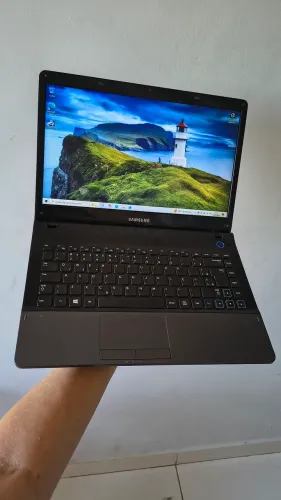 Oportunidade! Notebook Samsung core i3 com 6gb ram SSD. Garantia e entrega!