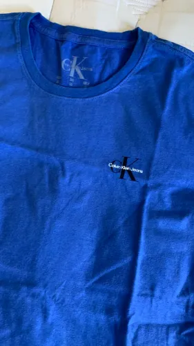 Camiseta azul calvin Klein 
