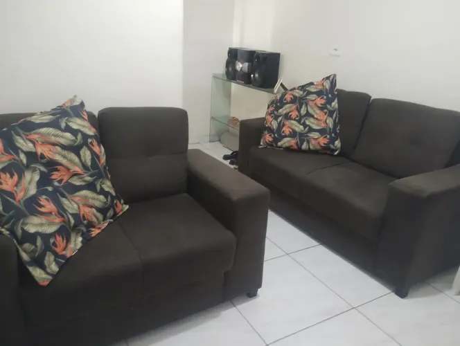 Vendo Conjunto de sofá em tecido, base fixa